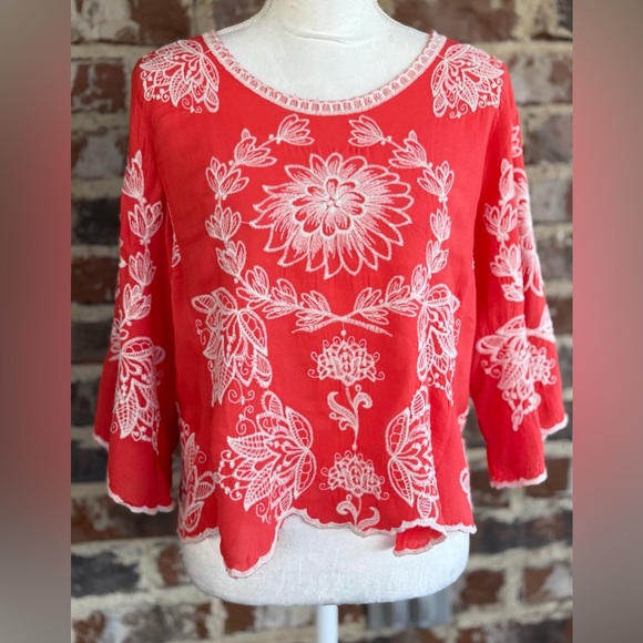 Solitaire Tops - 🦋 Embroidered Solitaire Women's Top